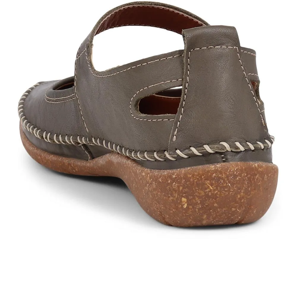 Leather Mary Janes  - HAK39031 / 325 542
