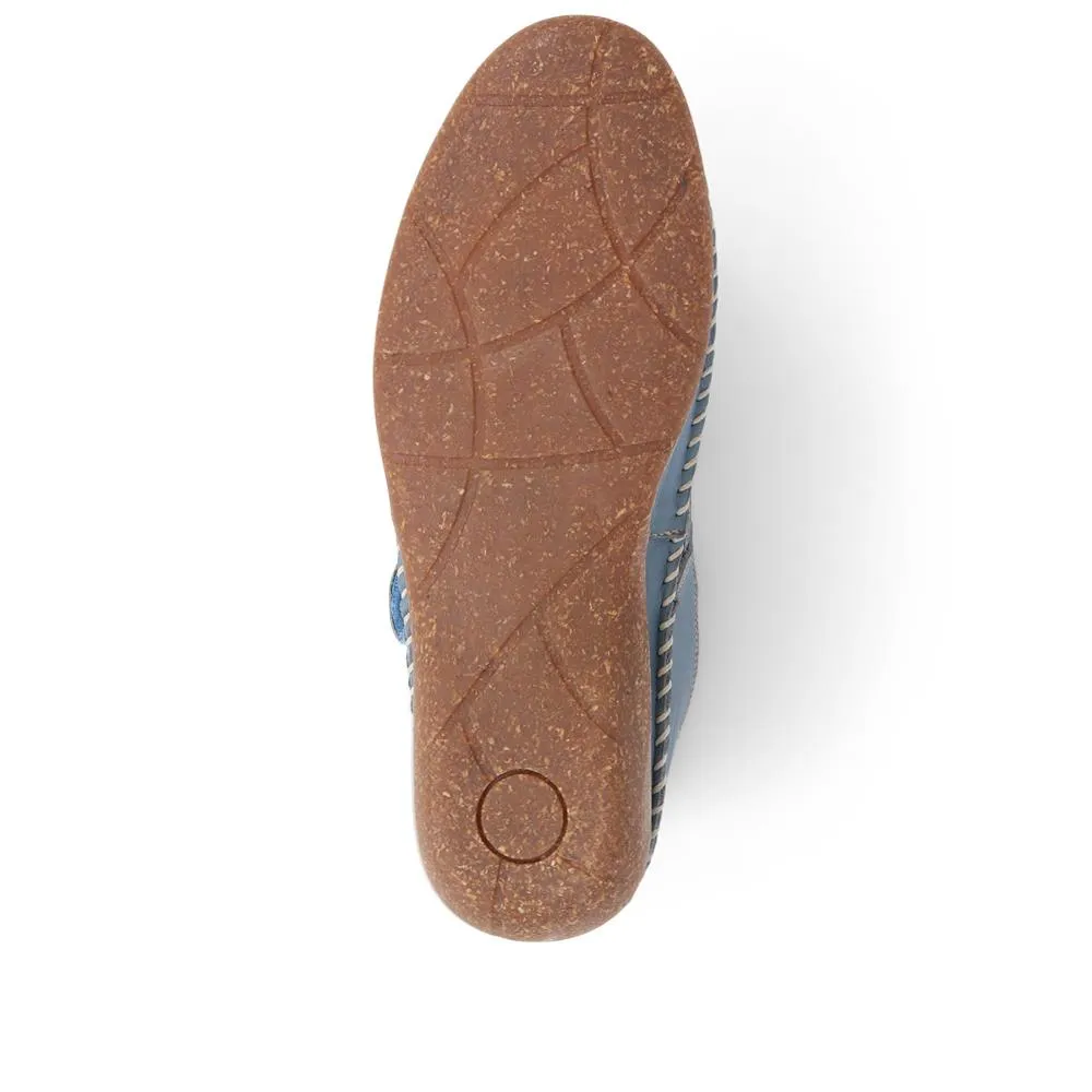 Leather Mary Janes  - HAK39031 / 325 542