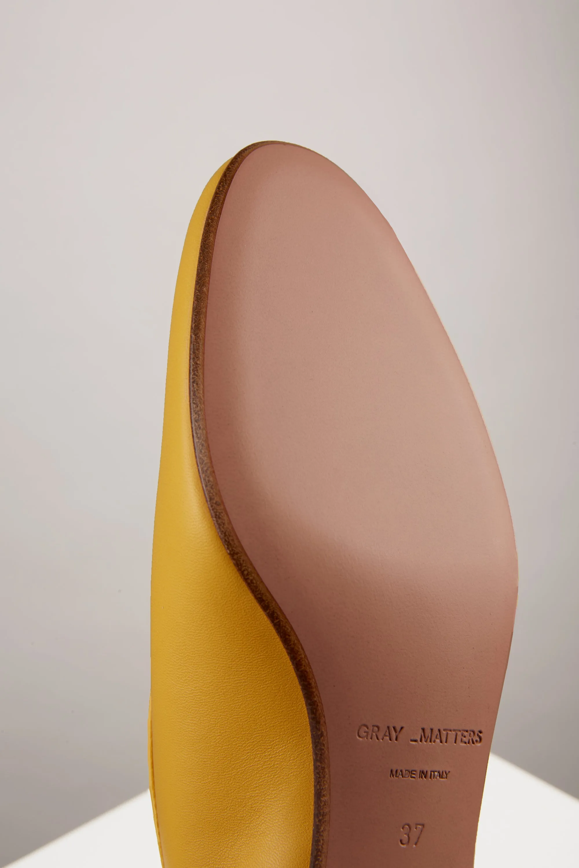 Mildred Piccola in Giallo