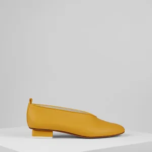 Mildred Piccola in Giallo