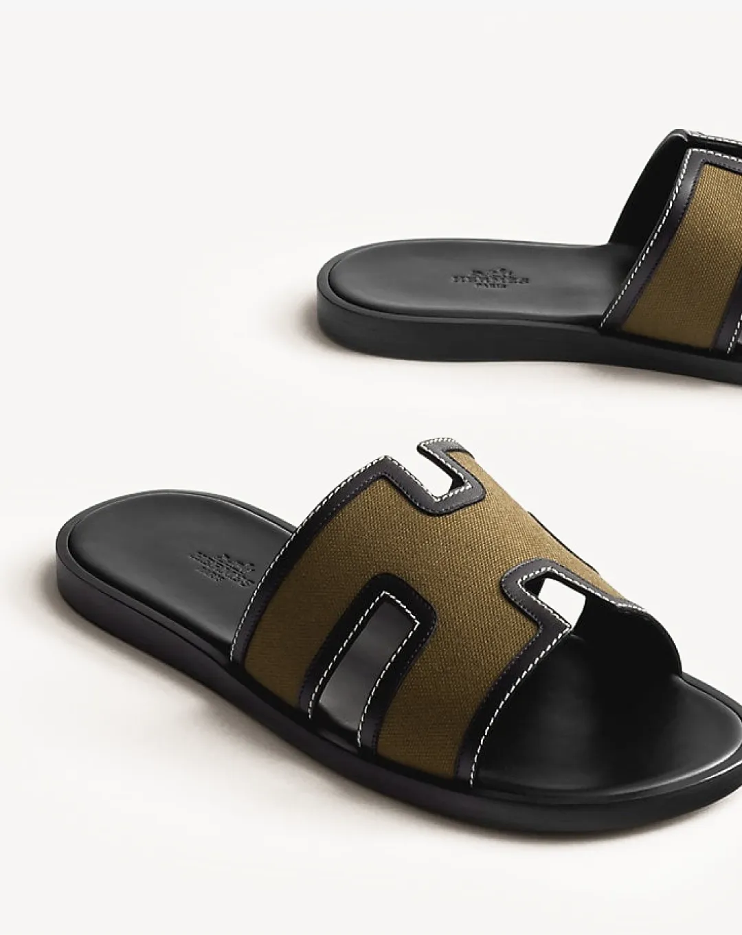 Original Hermes Izmir Kaki/Noir Sandal.