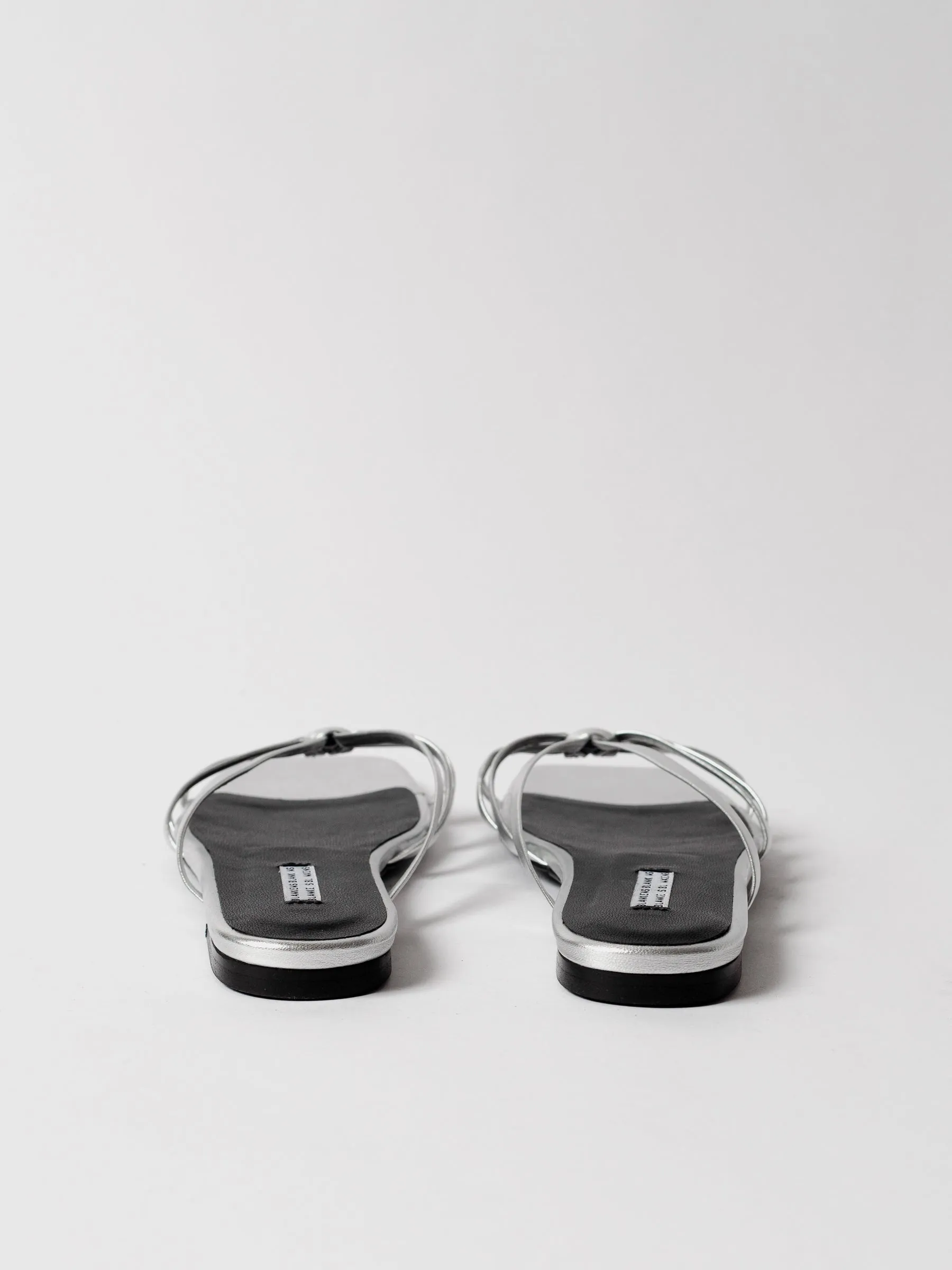 THE JENNIE FLAT SILVER