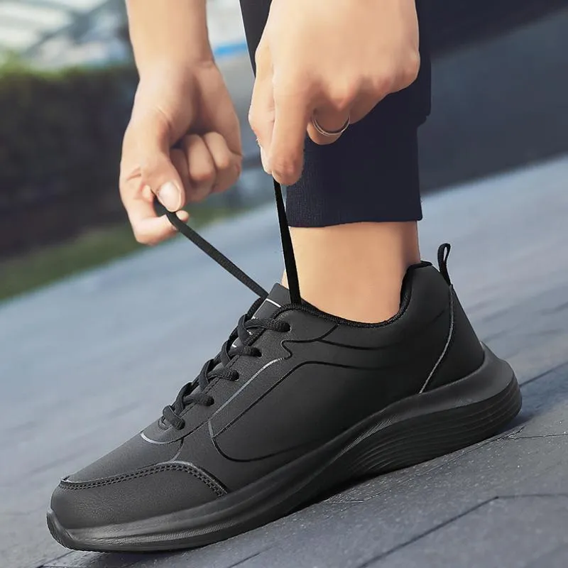 Ultra-light leather-resistant dirt-resistant and non-slip casual sneakers