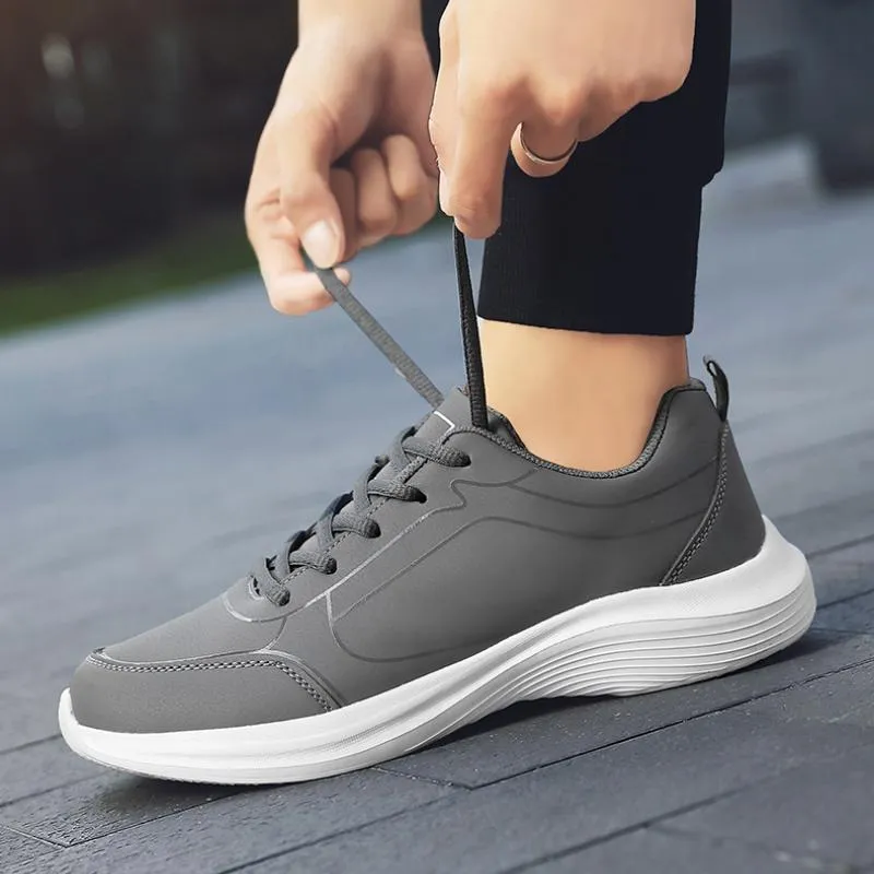 Ultra-light leather-resistant dirt-resistant and non-slip casual sneakers