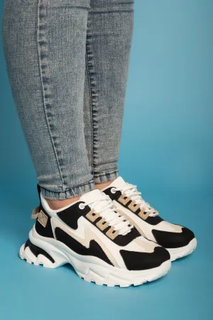 Urban Trek Sneakers - Black